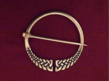 Small Knotwork Penannular Brooch